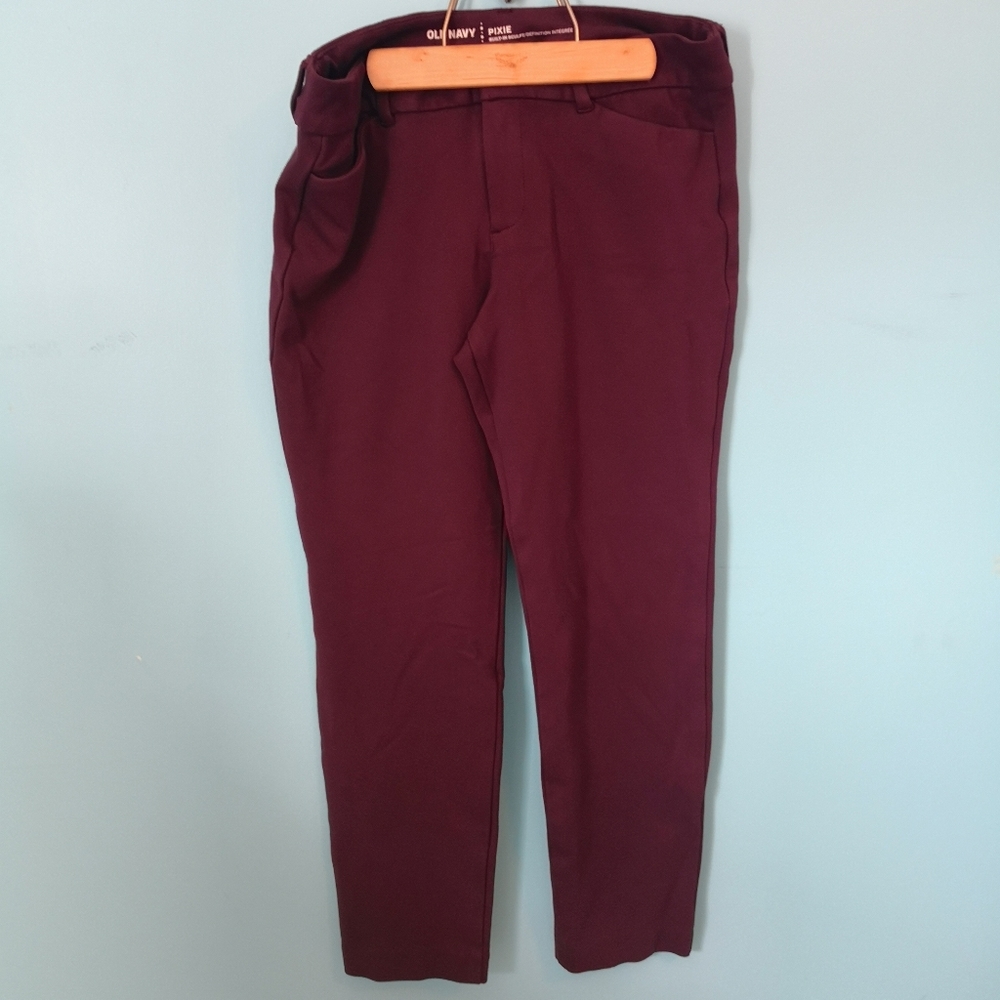 Old Navy Sculpting Pixie Chino Pants